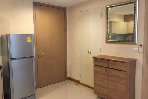 Condominio de 1 dormitorio en Bangkok, Tailandia № 143594 - foto 3