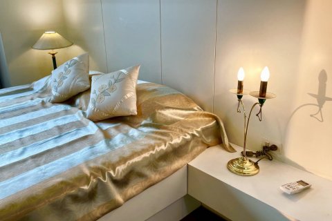 Condominio de 3 dormitorios en Bangkok, Tailandia № 143589 - foto 11