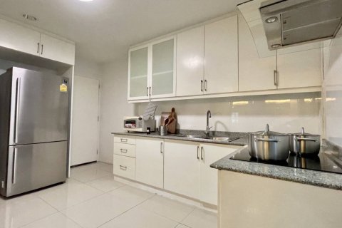 Condominio de 3 dormitorios en Bangkok, Tailandia № 143589 - foto 14