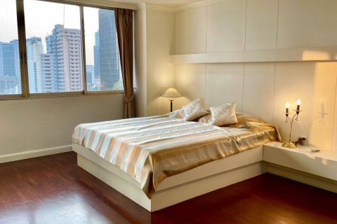 Condominio de 3 dormitorios en Bangkok, Tailandia № 143589 - foto 9