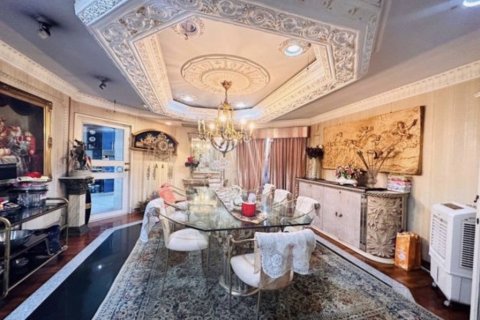 Condominio de 4 dormitorios en Watthana, Bangkok, Tailandia № 133840 - foto 14
