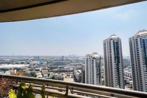 Condominio de 4 dormitorios en Watthana, Bangkok, Tailandia № 133840 - foto 12