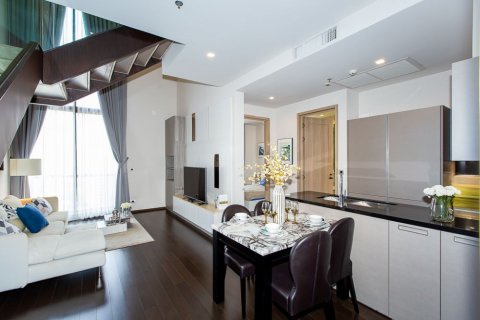 Condominio de 2 dormitorios en Watthana, Bangkok, Tailandia № 133837 - foto 2