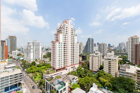 Condominio de 2 dormitorios en Watthana, Bangkok, Tailandia № 133837 - foto 3