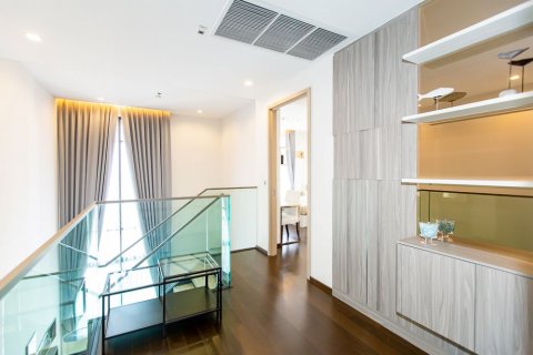 Condominio de 2 dormitorios en Watthana, Bangkok, Tailandia № 133837 - foto 16