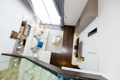 Condominio de 2 dormitorios en Watthana, Bangkok, Tailandia № 133837 - foto 12