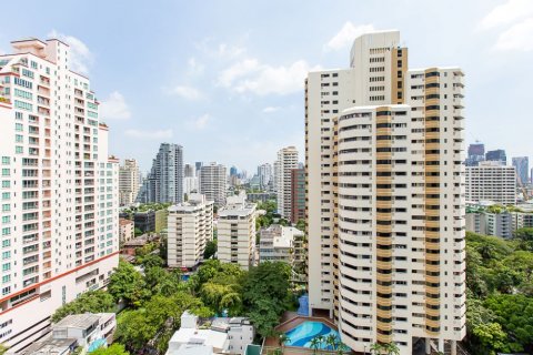 Condominio de 2 dormitorios en Watthana, Bangkok, Tailandia № 133837 - foto 28