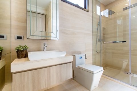 Condominio de 2 dormitorios en Watthana, Bangkok, Tailandia № 133837 - foto 20