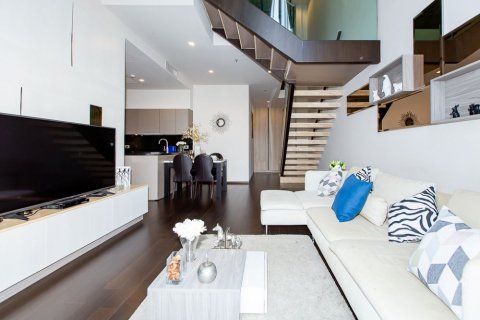 Condominio de 2 dormitorios en Watthana, Bangkok, Tailandia № 133837 - foto 9