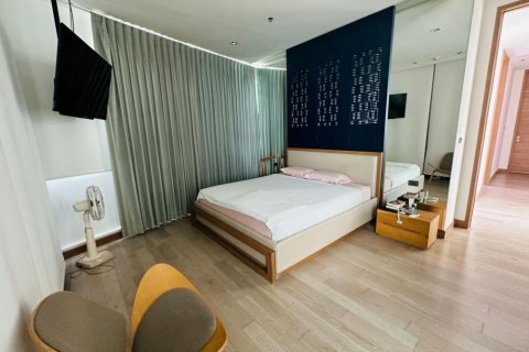 Condominio de 3 dormitorios en Khlong Toei, Bangkok, Tailandia № 133836 - foto 5