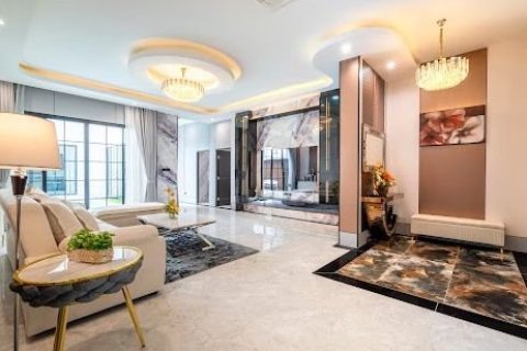 Villa in Pattaya, Thailand 3 bedrooms № 171902 - photo 12