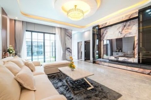 Villa in Pattaya, Thailand 3 bedrooms № 171902 - photo 26