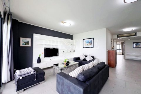 Condo in Pattaya, Thailand, 2 bedrooms № 233226 - photo 3