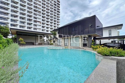 Casa de 4 dormitorios en Pattaya, Tailandia № 233229 - foto 20