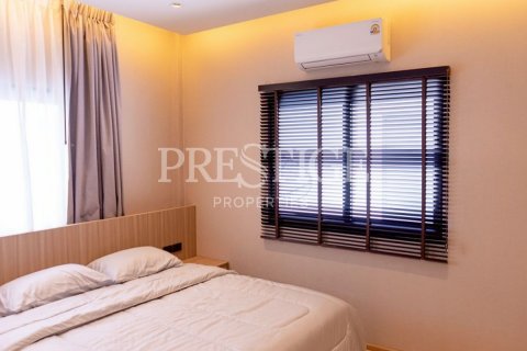 Casa de 4 dormitorios en Pattaya, Tailandia № 233229 - foto 13
