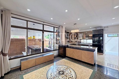 บ้านในพัทยา, ประเทศไทย 4 ห้องนอน № 233231 - รูปถ่าย 9