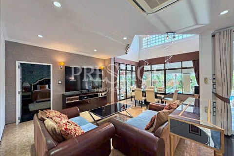 บ้านในพัทยา, ประเทศไทย 4 ห้องนอน № 233231 - รูปถ่าย 4