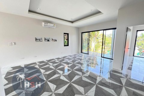 Chalet de 3 dormitorios en Ko Samui, Tailandia № 179998 - foto 13