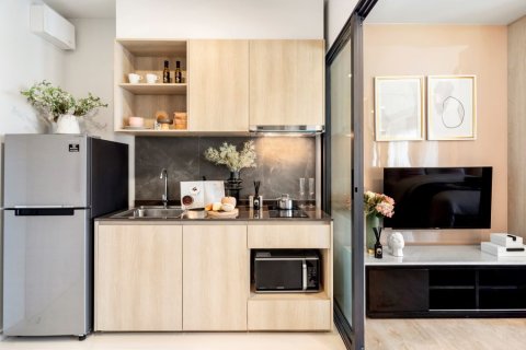 Condo in Bangkok, Thailand, 1 bedroom № 165710 - photo 4