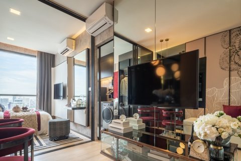 Condo in Chatuchak, Bangkok, Thailand, 1 bedroom  № 165711 - photo 12
