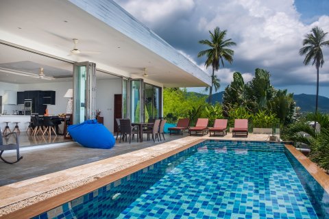 Casa de 4 dormitorios en Ko Samui, Tailandia № 222744 - foto 2