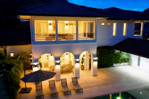 Chalet de 6 dormitorios en Hua Hin, Tailandia № 222668 - foto 3