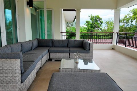 Chalet de 6 dormitorios en Hua Hin, Tailandia № 222668 - foto 10