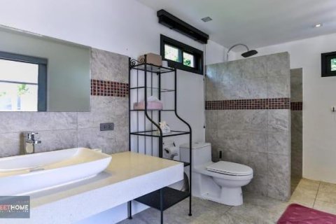 Chalet de 3 dormitorios en Ko Samui, Tailandia № 179912 - foto 9