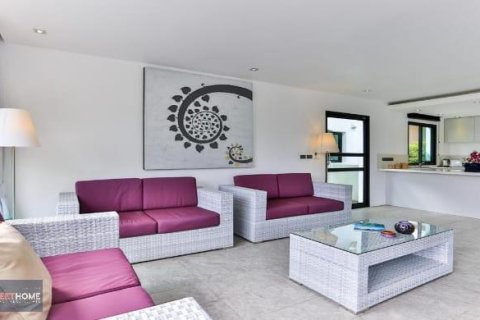 Chalet de 3 dormitorios en Ko Samui, Tailandia № 179912 - foto 15