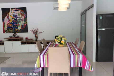 Chalet de 3 dormitorios en Ko Samui, Tailandia № 179908 - foto 30