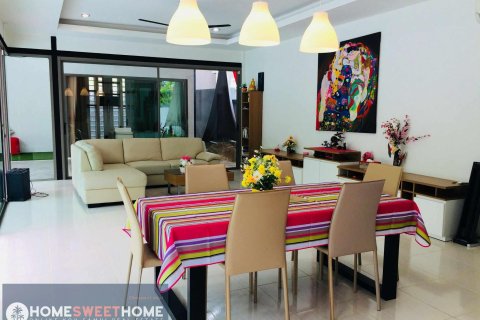 Chalet de 3 dormitorios en Ko Samui, Tailandia № 179908 - foto 26