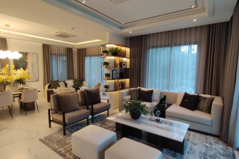 Chalet de 4 dormitorios en Bangkok, Tailandia № 165415 - foto 3