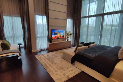 Chalet de 4 dormitorios en Bangkok, Tailandia № 165415 - foto 10