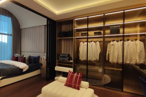 Chalet de 4 dormitorios en Bangkok, Tailandia № 165416 - foto 11