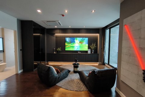 Chalet de 5 dormitorios en Lat Phrao, Bangkok, Tailandia № 165417 - foto 3