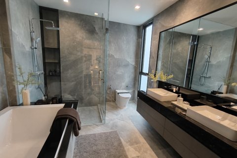 Chalet de 5 dormitorios en Lat Phrao, Bangkok, Tailandia № 165417 - foto 7