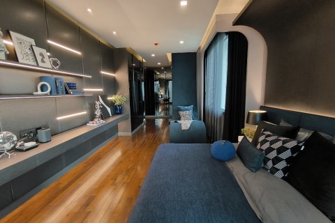Chalet de 5 dormitorios en Lat Phrao, Bangkok, Tailandia № 165417 - foto 8