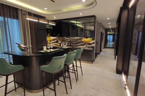 Chalet de 4 dormitorios en Bangkok, Tailandia № 165414 - foto 18