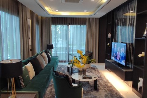 Chalet de 4 dormitorios en Bangkok, Tailandia № 165414 - foto 21