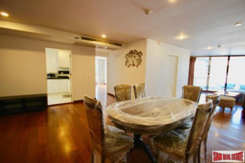 Casa de 2 dormitorios en Bangkok, Tailandia № 203243 - foto 4
