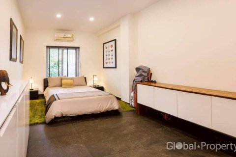 Casa de 3 dormitorios en Pattaya, Tailandia № 173924 - foto 14