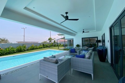 Chalet de 3 dormitorios en Hua Hin, Tailandia № 173929 - foto 4