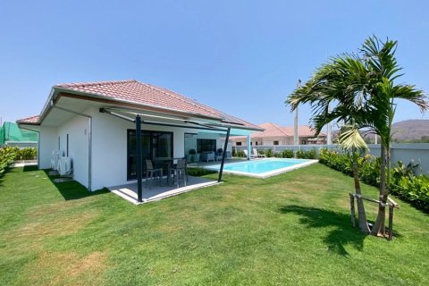 Chalet de 3 dormitorios en Hua Hin, Tailandia № 173929 - foto 3