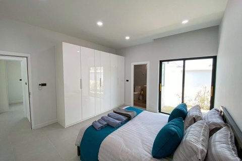 Chalet de 3 dormitorios en Hua Hin, Tailandia № 173930 - foto 20