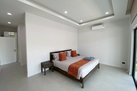 Chalet de 3 dormitorios en Hua Hin, Tailandia № 173930 - foto 23