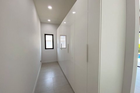 Chalet de 3 dormitorios en Hua Hin, Tailandia № 173930 - foto 17