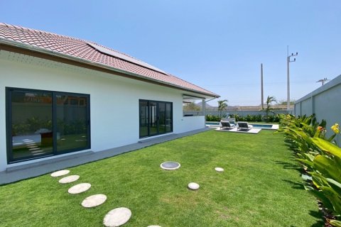 Chalet de 3 dormitorios en Hua Hin, Tailandia № 173928 - foto 28