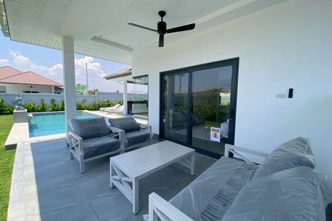 Chalet de 3 dormitorios en Hua Hin, Tailandia № 173928 - foto 7
