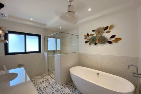 Chalet de 3 dormitorios en Hua Hin, Tailandia № 173928 - foto 20