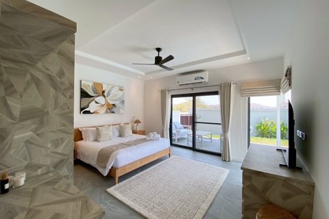 Chalet de 3 dormitorios en Hua Hin, Tailandia № 173928 - foto 18